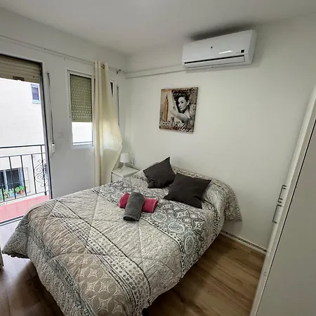 Beach, Pedregalejo Apt.4/6 2 Hab. Apartment Malaga